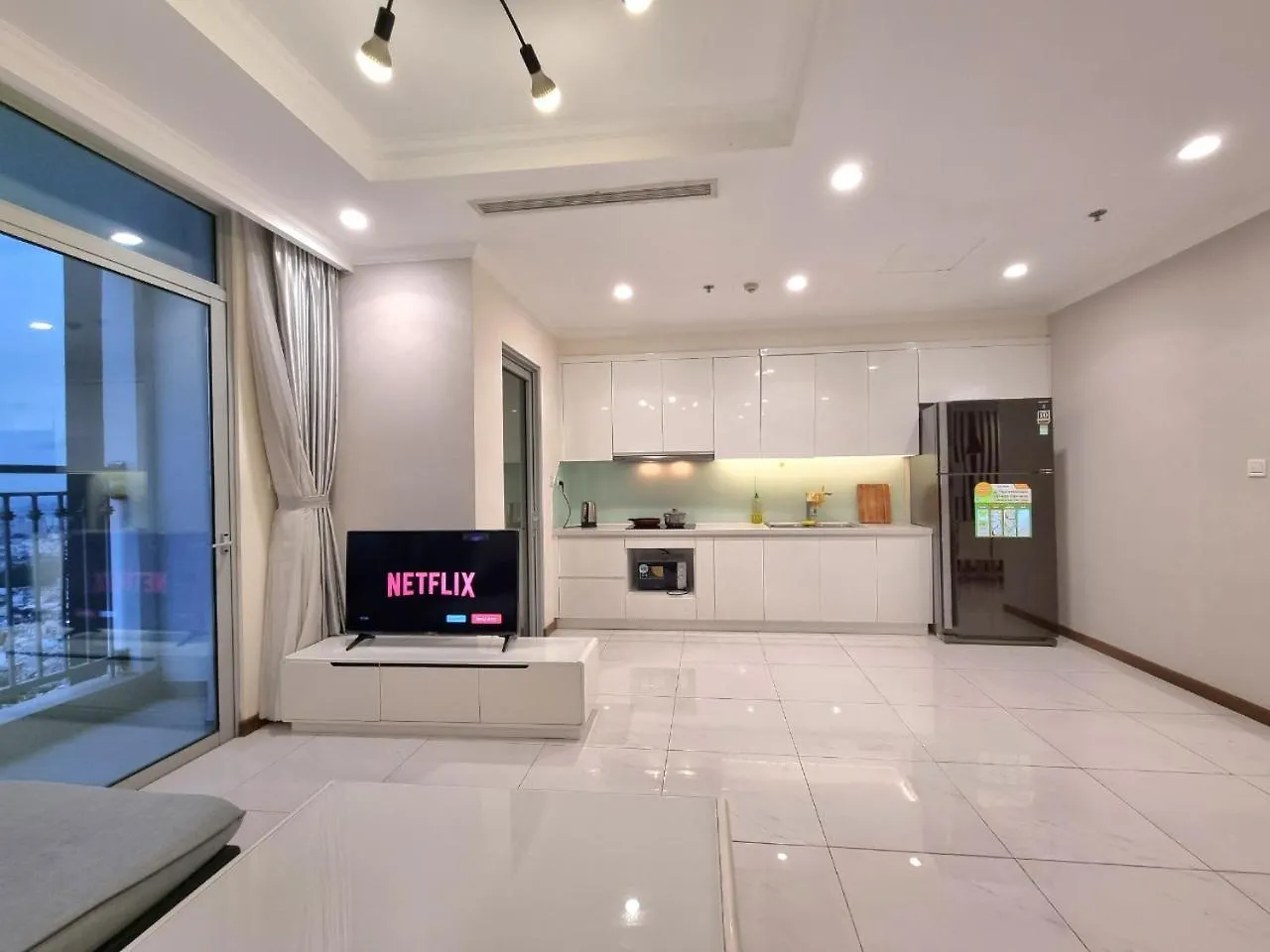 Vinhomes Central Park - Luxury 1,2,3,4 Bedroom Apartments - Khu Do Thi Ven Song Dep Nhat Tp Hcm Ho Chi Minh