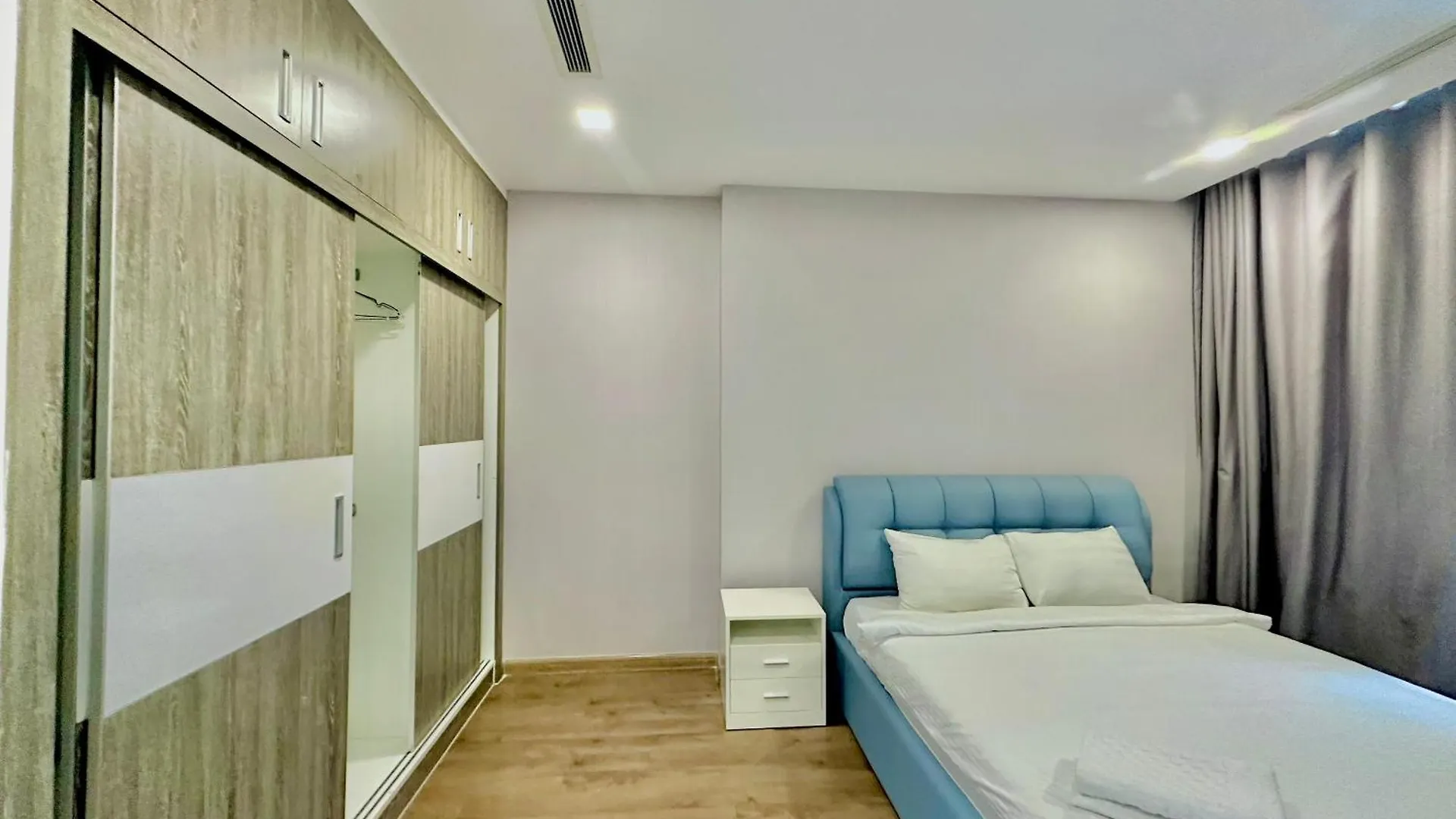 Vinhomes Central Park - Luxury 1,2,3,4 Bedroom Apartments - Khu Do Thi Ven Song Dep Nhat Tp Hcm Ho Chi Minh