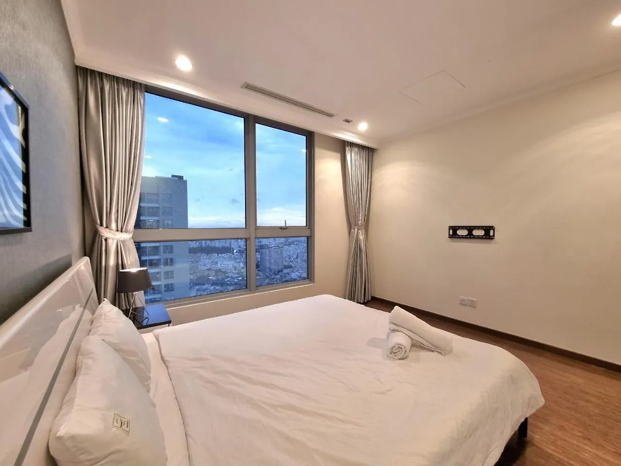 Vinhomes Central Park - Luxury 1,2,3,4 Bedroom Apartments - Khu Do Thi Ven Song Dep Nhat Tp Hcm 호치민