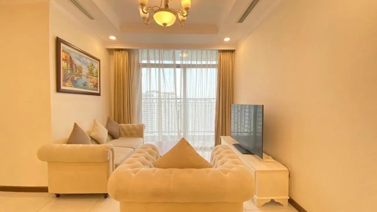 Vinhomes Central Park - Luxury 1,2,3,4 Bedroom Apartments - Khu Do Thi Ven Song Dep Nhat Tp Hcm Ho Chi Minh City Vietnam